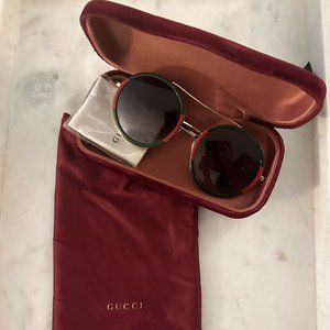 Gucci Round Sunglasses in Green/Red